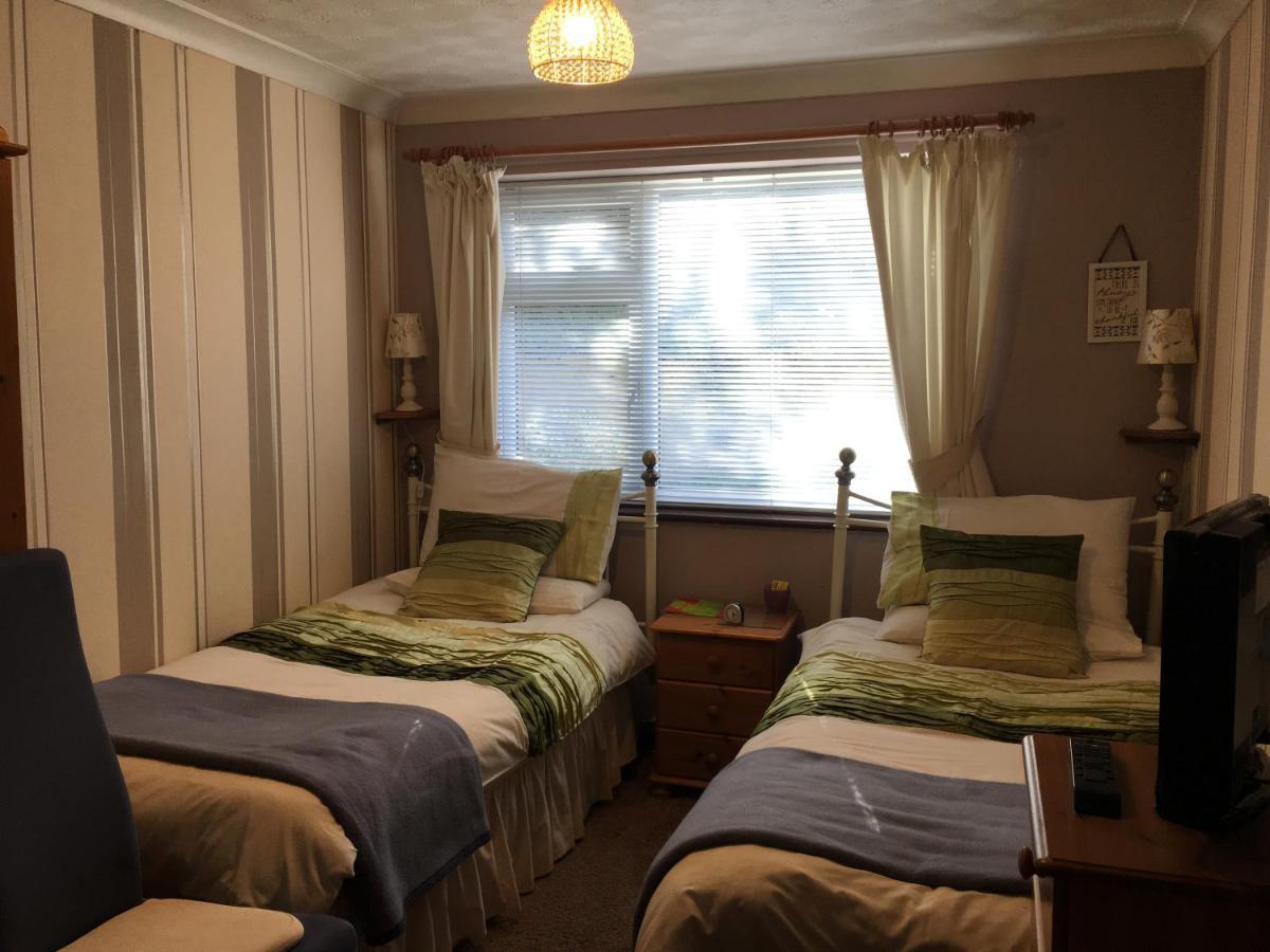 נורוויץ'' Blue Cedar Lodge מראה חיצוני תמונה